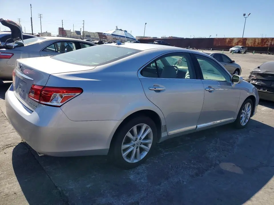 2011 LEXUS ES 350  