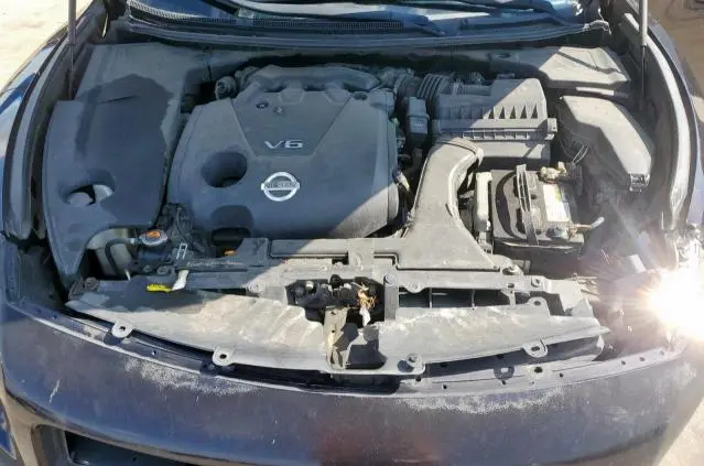 2011 NISSAN MAXIMA S  