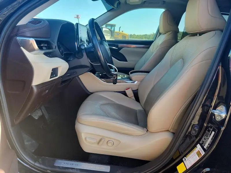 2020 TOYOTA HIGHLANDER LIMITED  