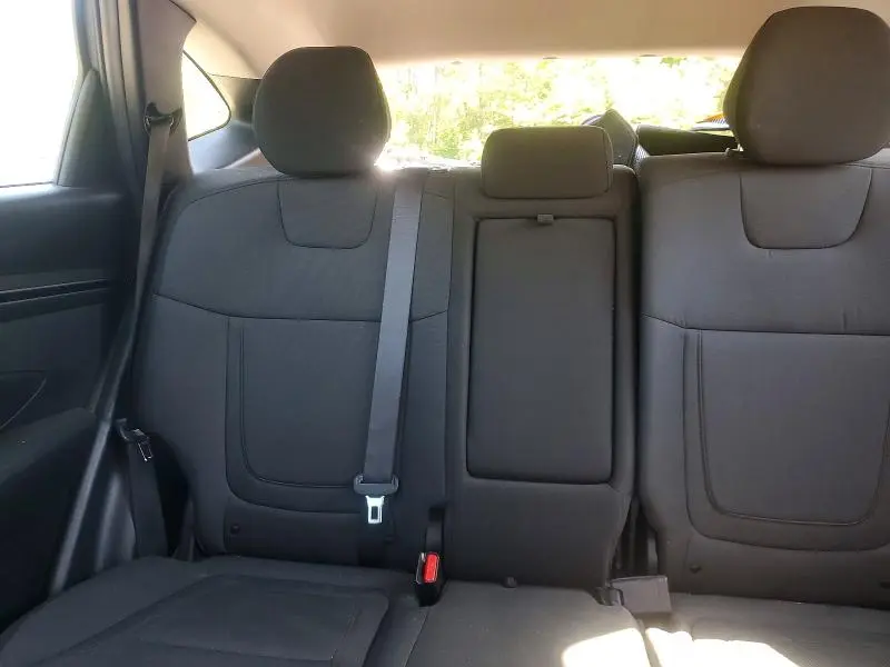 2022 HYUNDAI TUCSON SE  