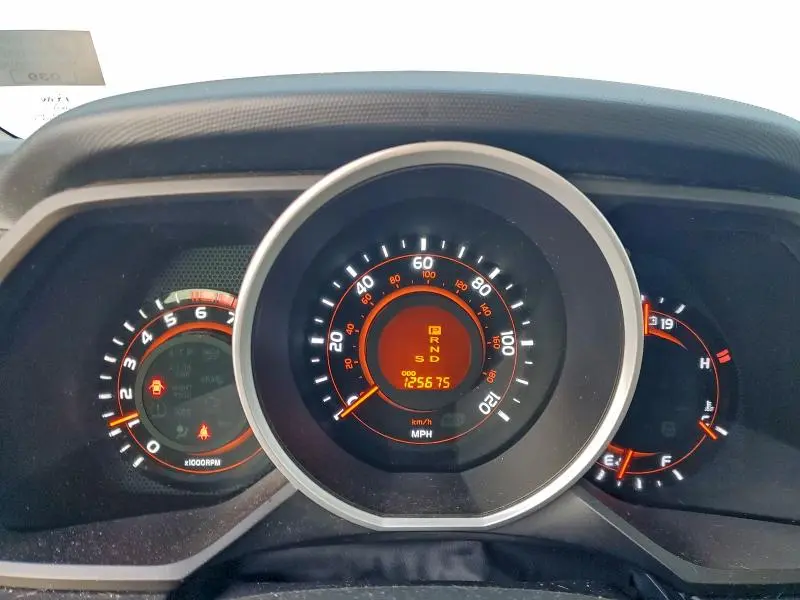 2010 TOYOTA 4RUNNER SR5  