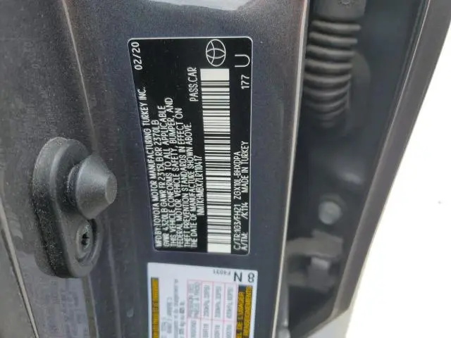 2020 TOYOTA C-HR XLE  