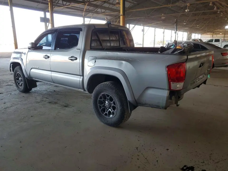 2017 TOYOTA TACOMA SR5 V6  