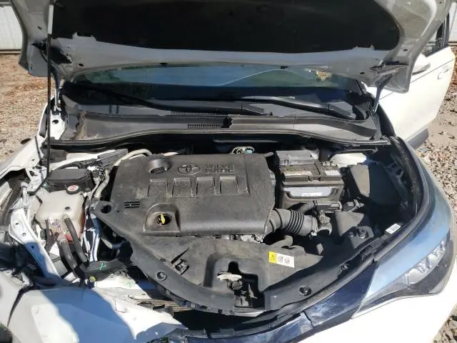 2021 TOYOTA C-HR XLE  