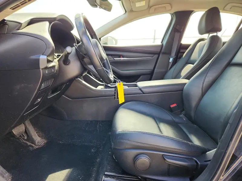 2021 MAZDA 3 SELECT  