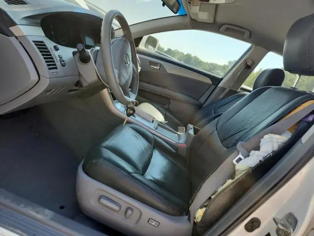 2010 TOYOTA AVALON XL  