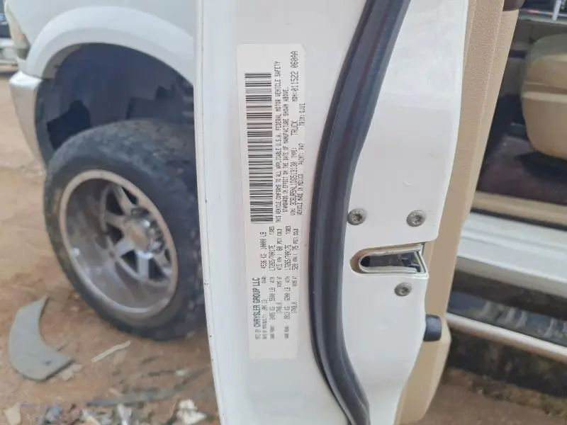 2013 RAM 2500 LARAMIE  