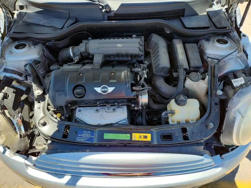 2010 MINI COOPER   