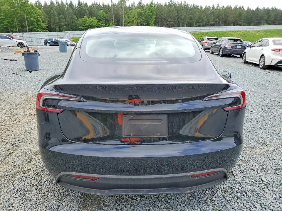 2026 TESLA MODEL 3   