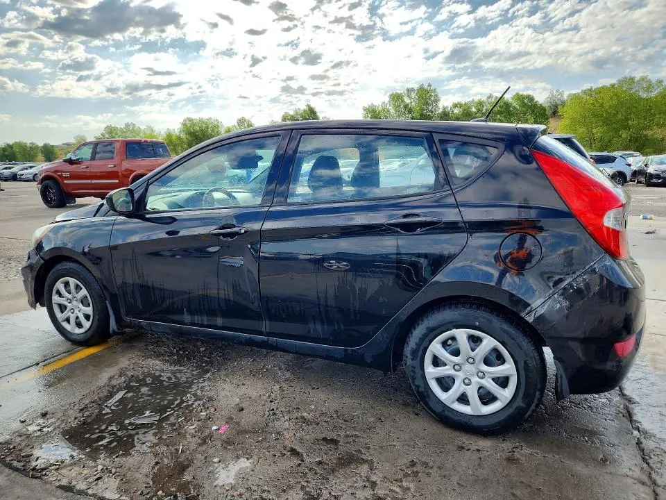 2013 HYUNDAI ACCENT GS  