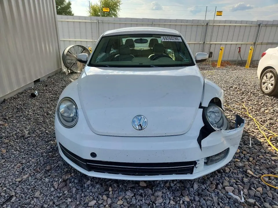 2013 VOLKSWAGEN BEETLE   