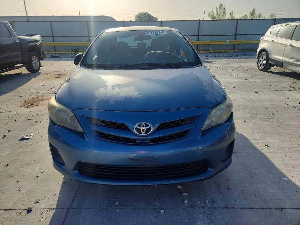 2013 TOYOTA COROLLA   