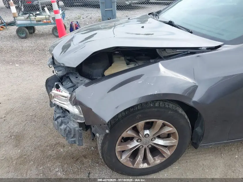 2015 CHRYSLER 300 LIMITED