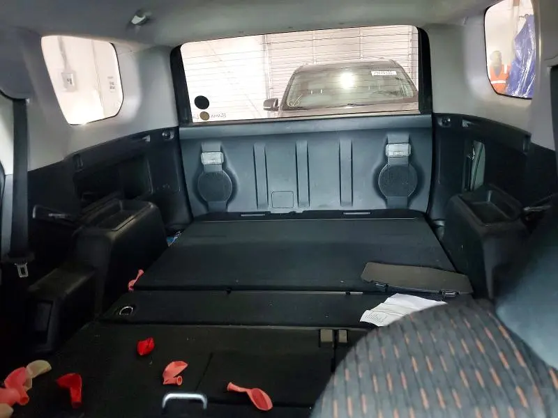 2010 TOYOTA 4RUNNER SR5  