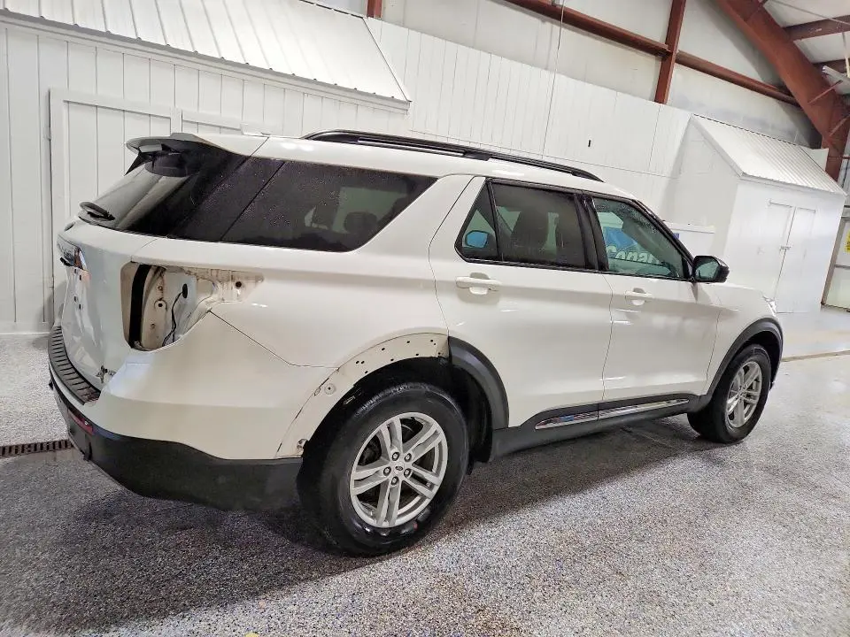 2021 FORD EXPLORER XLT  