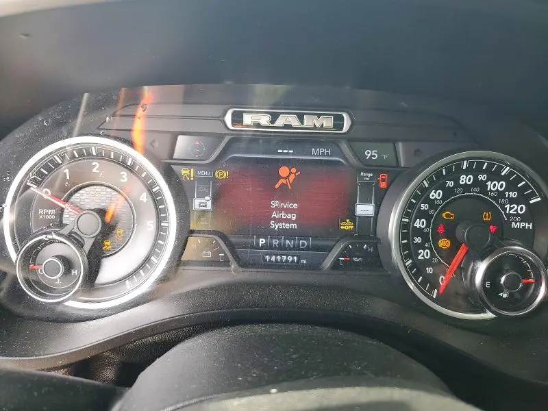2019 RAM 1500 LARAMIE  