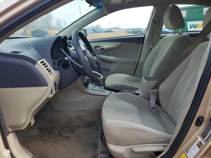 2013 TOYOTA COROLLA LE  