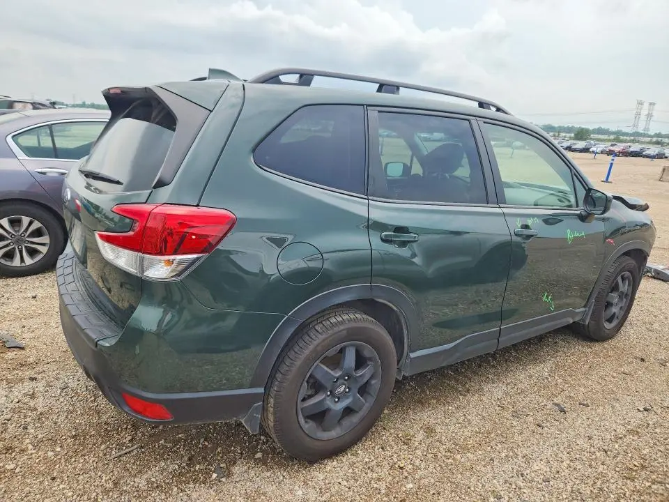 2023 SUBARU FORESTER PREMIUM  