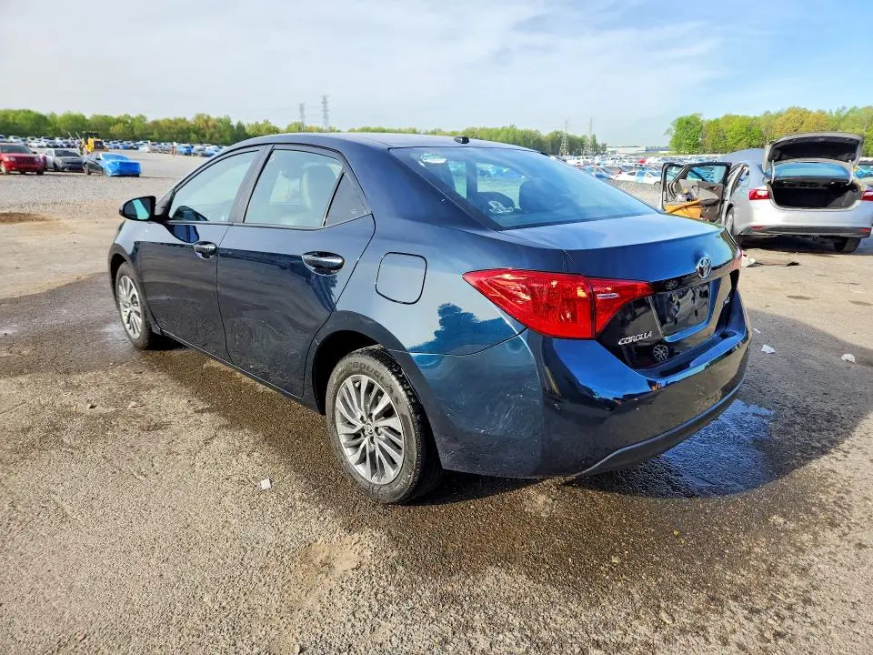 2017 TOYOTA COROLLA XLE  