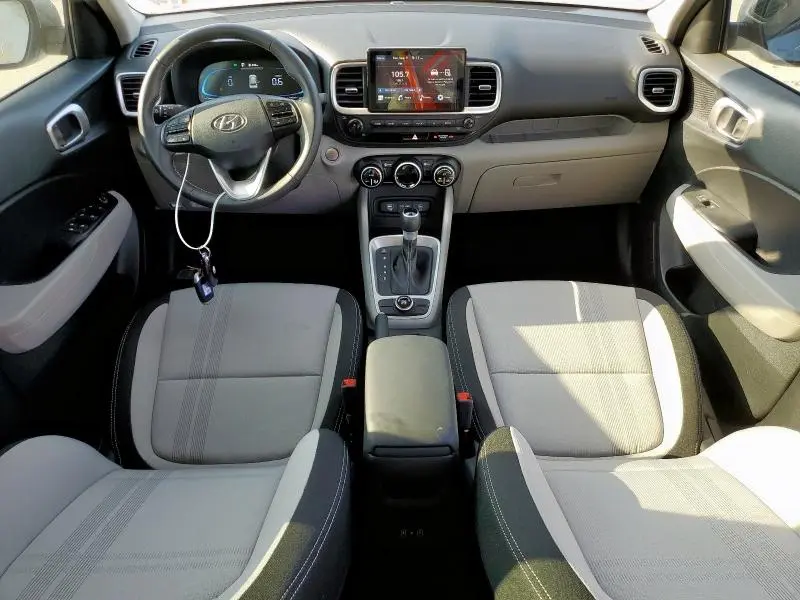 2024 HYUNDAI VENUE SEL  