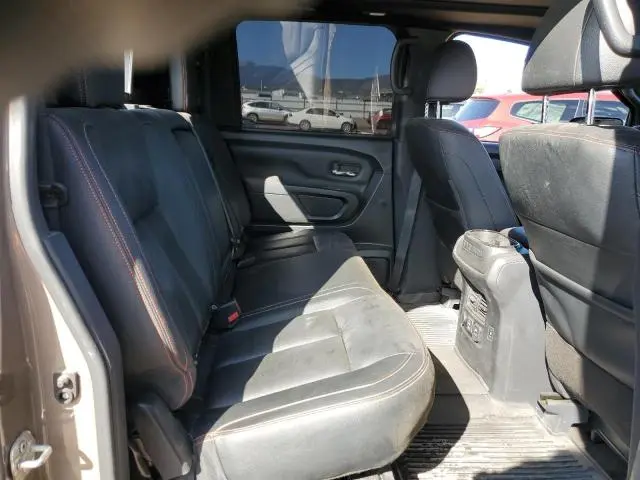 2022 NISSAN TITAN SV  