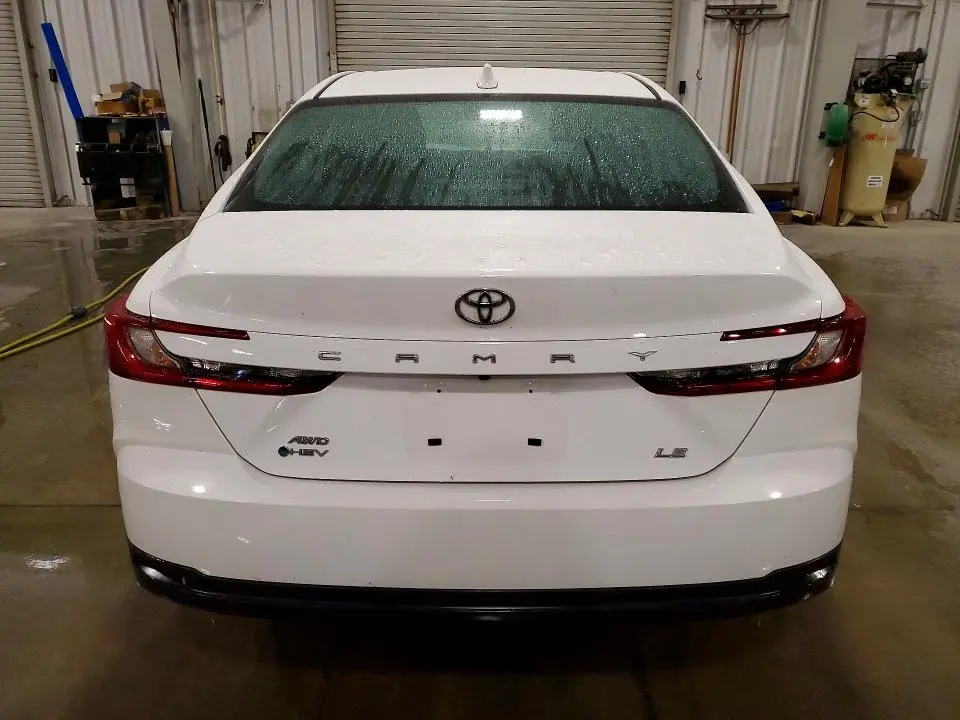 2025 TOYOTA CAMRY LE  