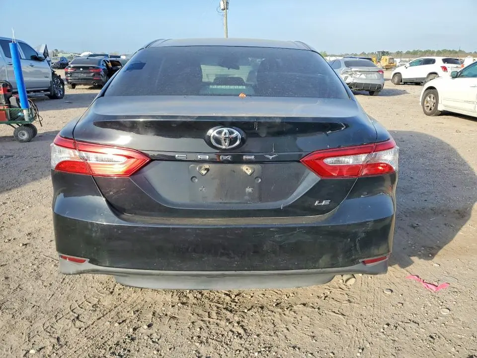 2018 TOYOTA CAMRY LE  