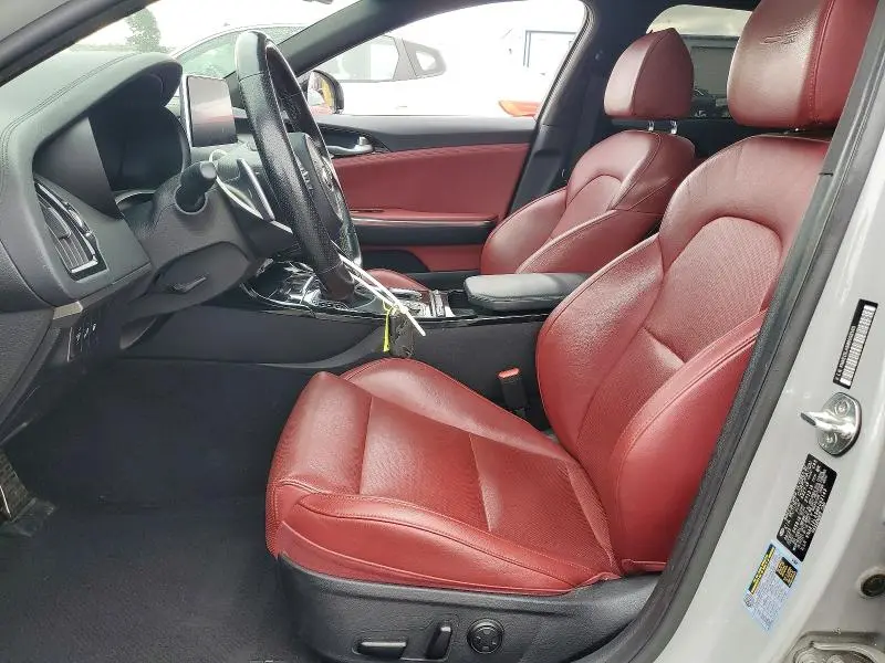 2021 KIA STINGER GT-LINE  