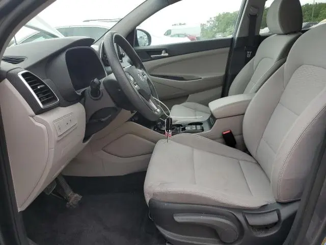 2019 HYUNDAI TUCSON SE  