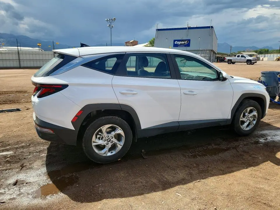 2024 HYUNDAI TUCSON SE  