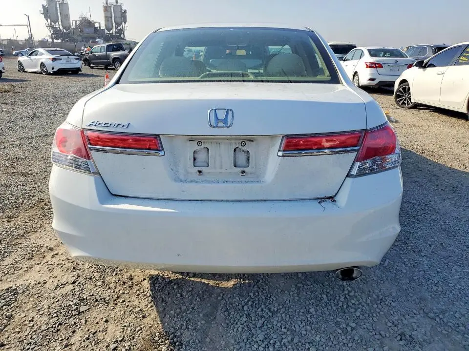 2012 HONDA ACCORD LX  