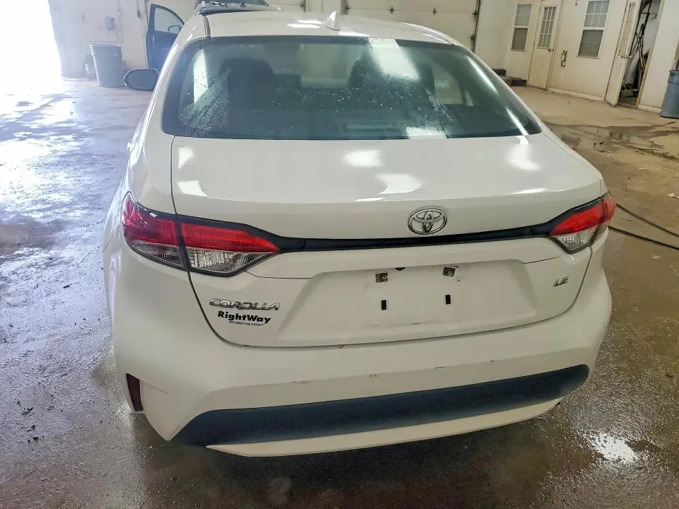 2022 TOYOTA COROLLA LE  