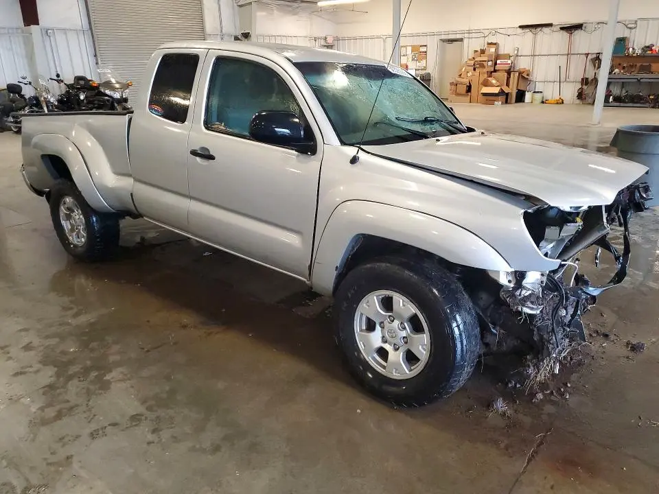 2012 TOYOTA TACOMA V6  