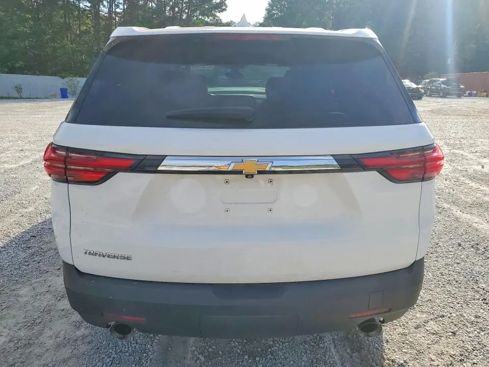 2022 CHEVROLET TRAVERSE LS  