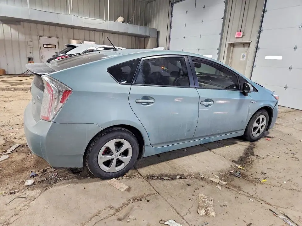 2013 TOYOTA PRIUS   
