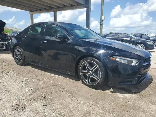 2020 MERCEDES-BENZ A 220  