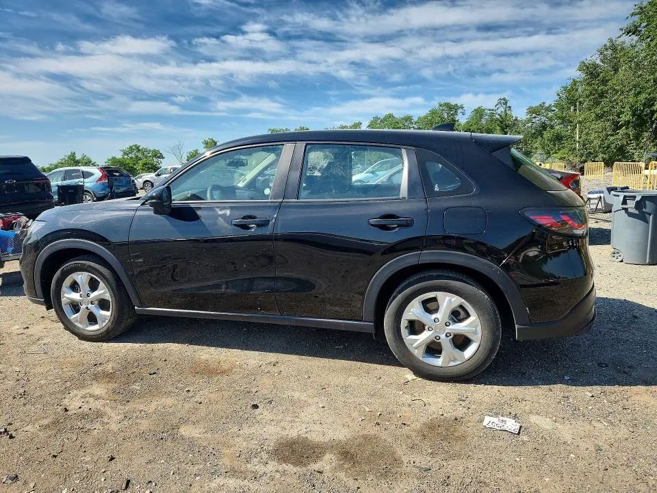 2025 HONDA HR-V LX  