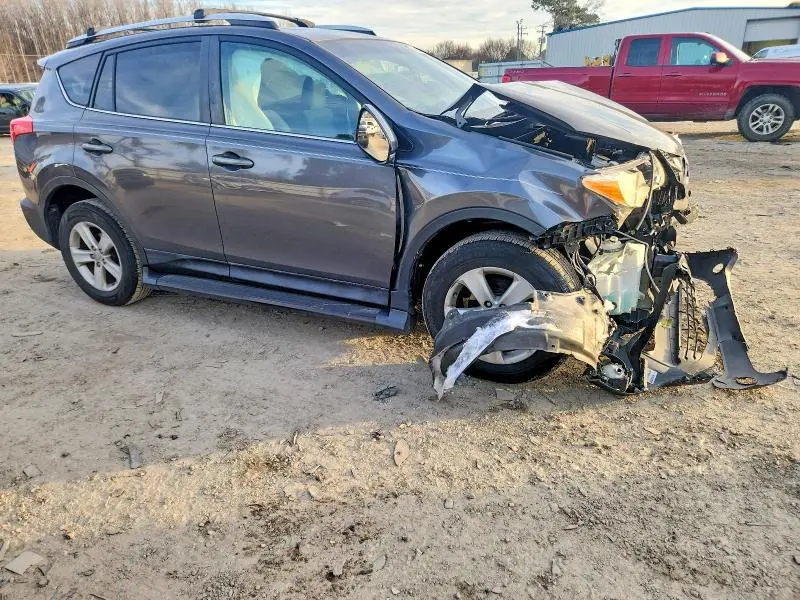 2013 TOYOTA RAV4 XLE  