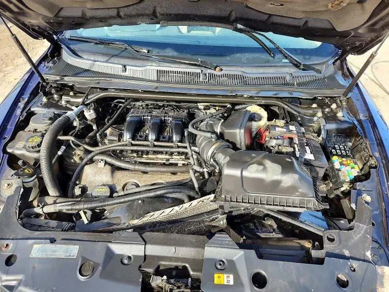 2011 FORD TAURUS LIMITED  