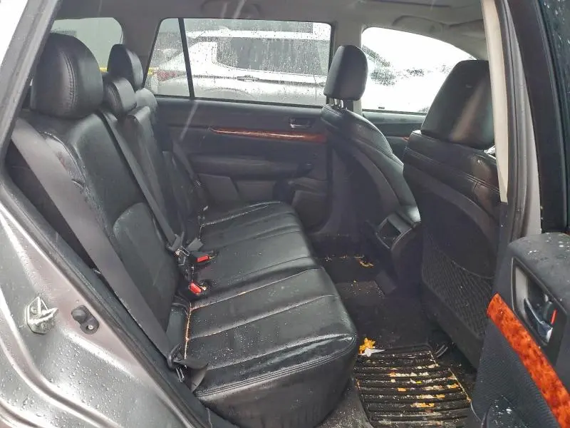 2010 SUBARU OUTBACK 2.5I LIMITED  