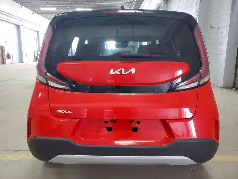 2023 KIA SOUL LX  