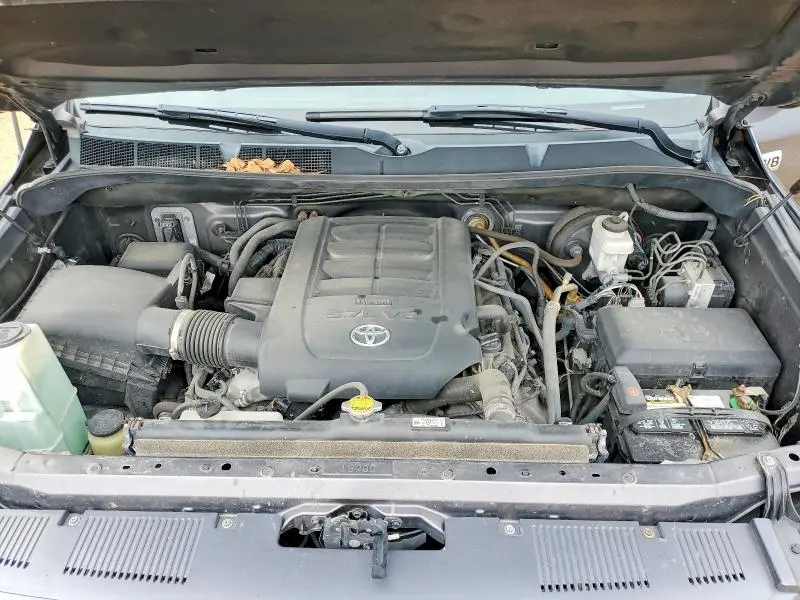 2015 TOYOTA TUNDRA CREWMAX SR5  