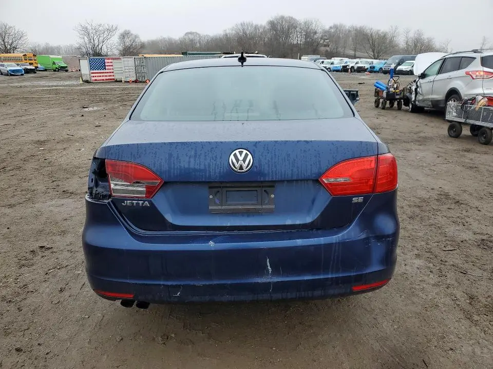 2014 VOLKSWAGEN JETTA SE  