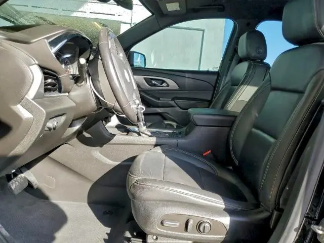 2022 CHEVROLET TRAVERSE LT  