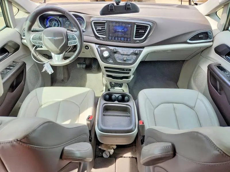 2017 CHRYSLER PACIFICA TOURING L  