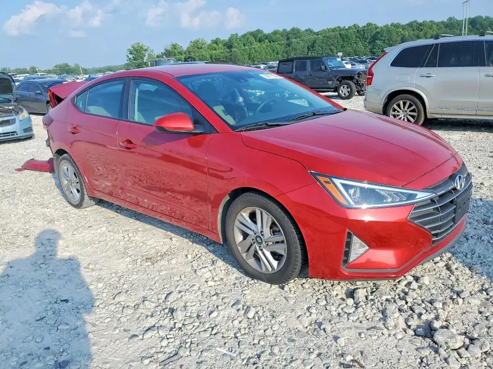 2020 HYUNDAI ELANTRA SEL  
