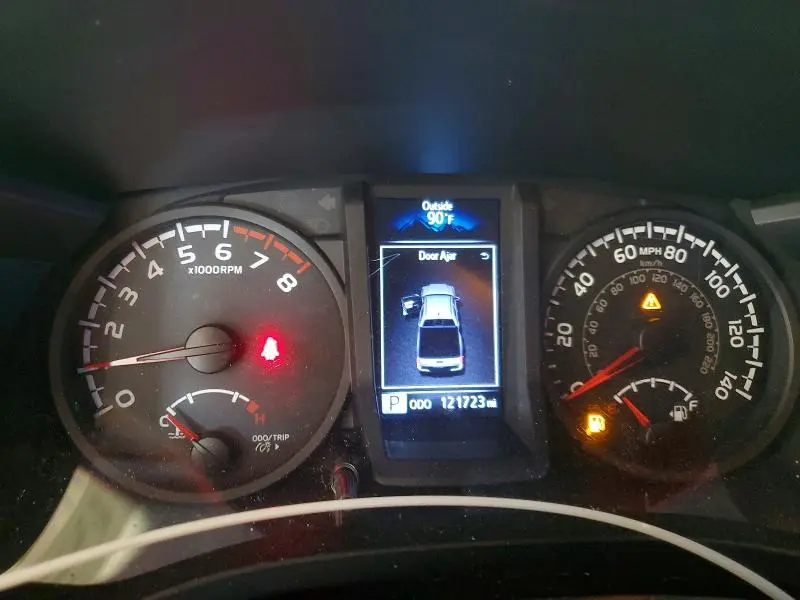 2018 TOYOTA TACOMA SR V6  