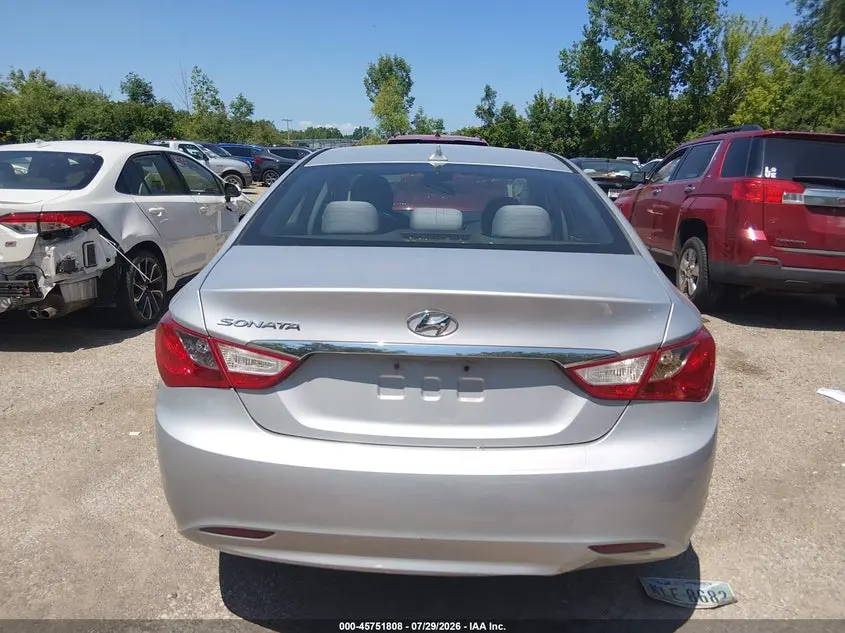 2013 HYUNDAI SONATA GLS
