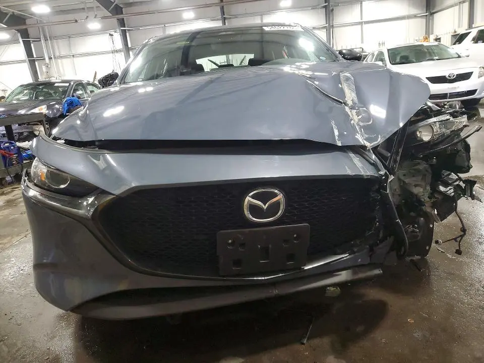 2024 MAZDA 3 PREFERRED  