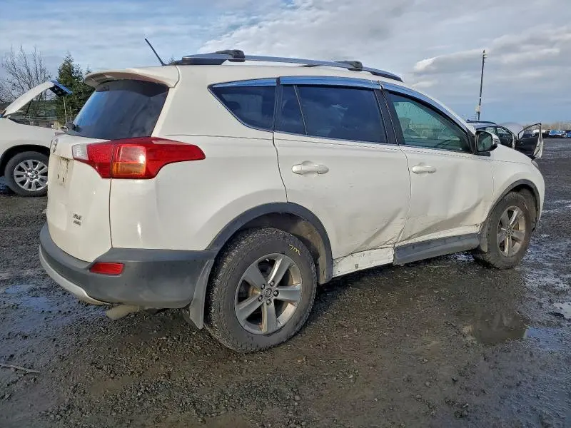 2015 TOYOTA RAV4 XLE  